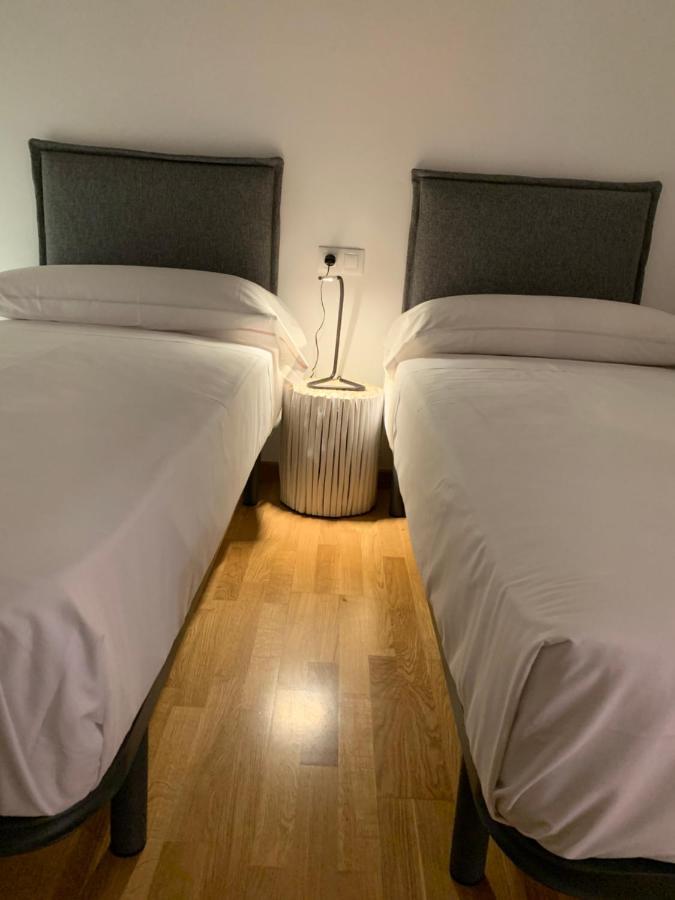 Oktheway Pedro Saco Street Apartment Sarria Bagian luar foto