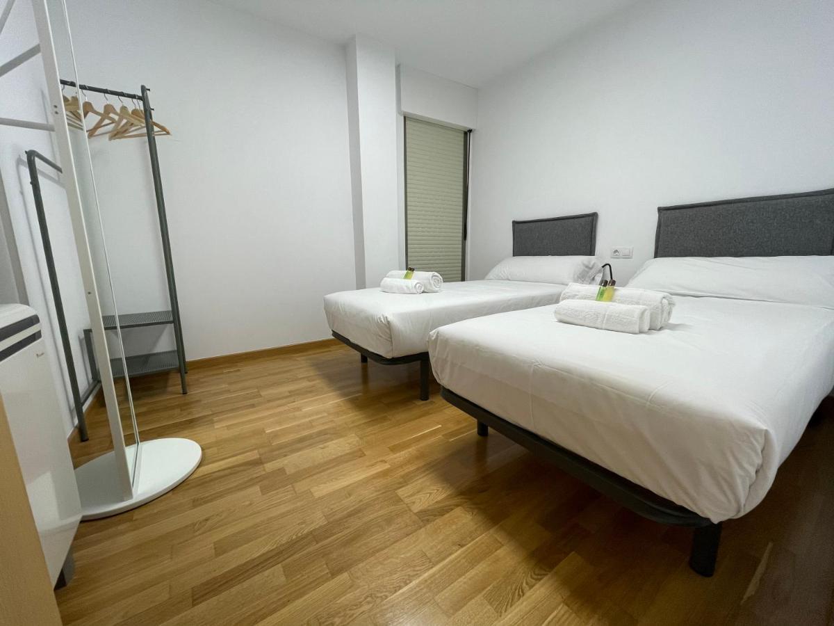 Oktheway Pedro Saco Street Apartment Sarria Bagian luar foto