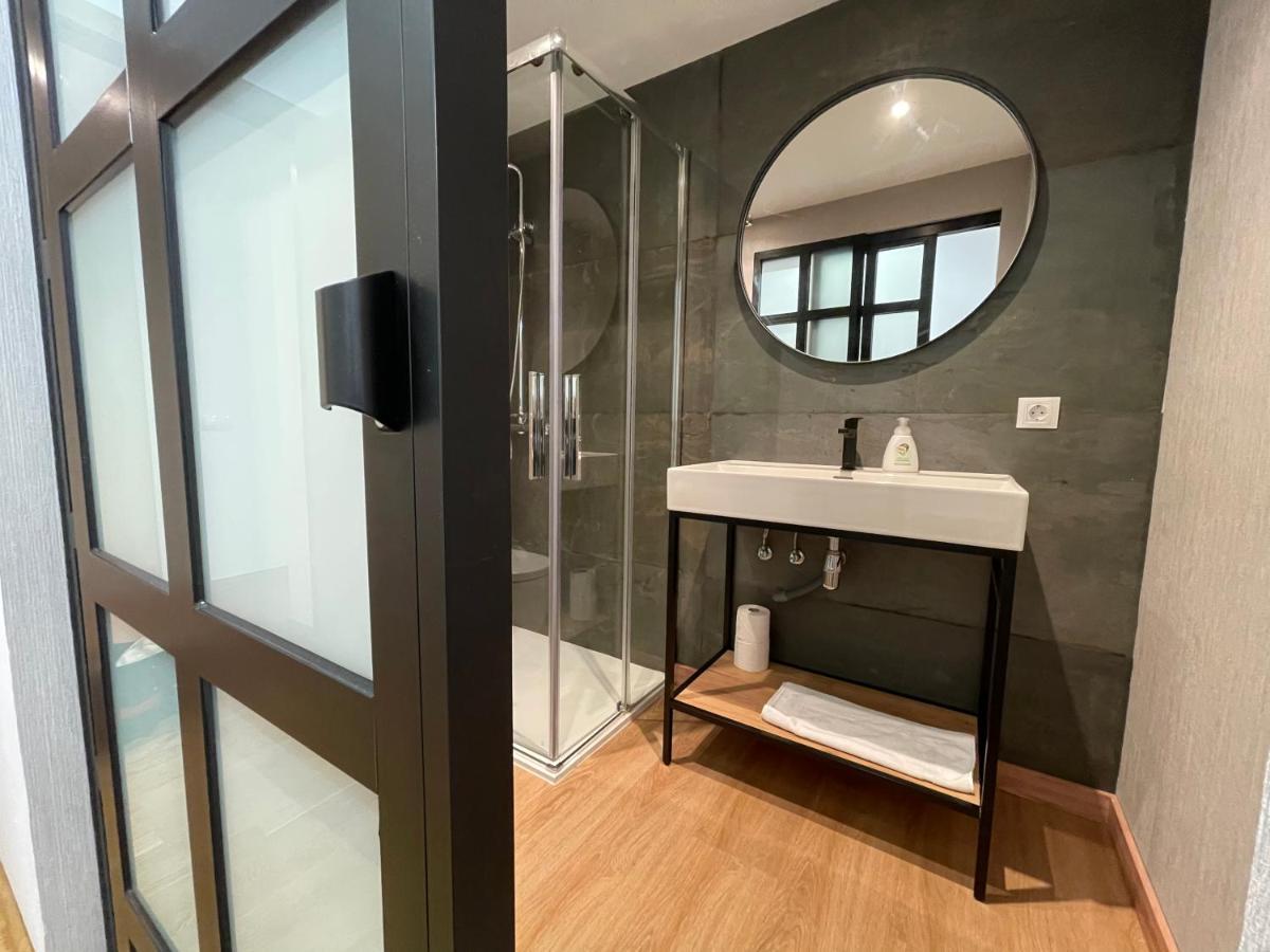 Oktheway Pedro Saco Street Apartment Sarria Bagian luar foto